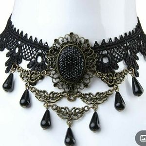 Gothic choker